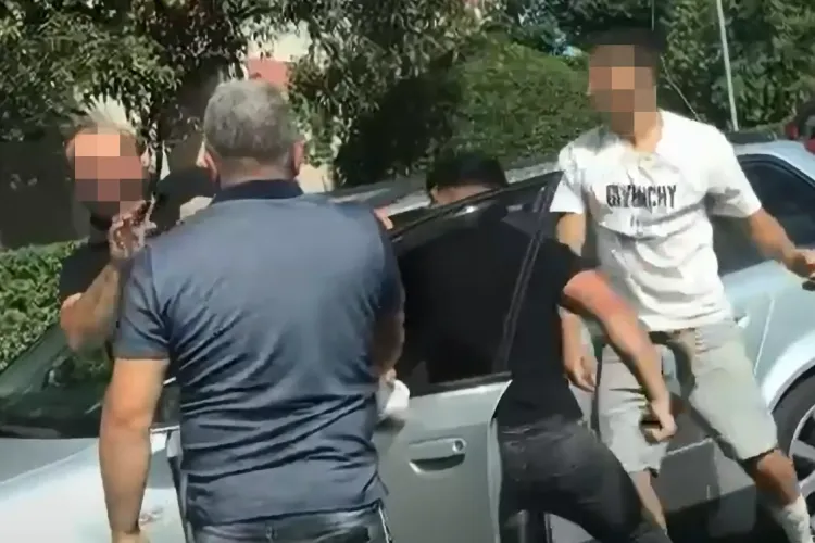 VIDEO Poliția reacționează după bătaia în trafic din Cluj-Napoca: Un șofer de 48 de ani a fost bătut de trei bărbați, în trafic, în cartierul Grigorescu 