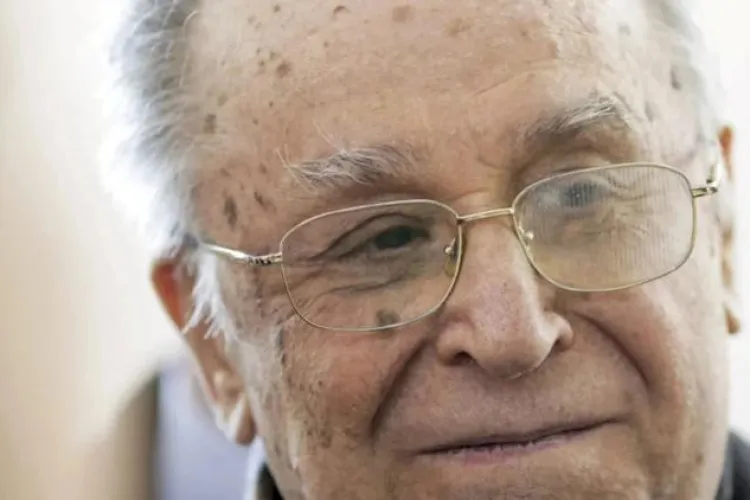Ion Iliescu, în stare critică! Organele cedează, iar medicii sunt în alertă. Fostul președinte se zbate între viață și moarte