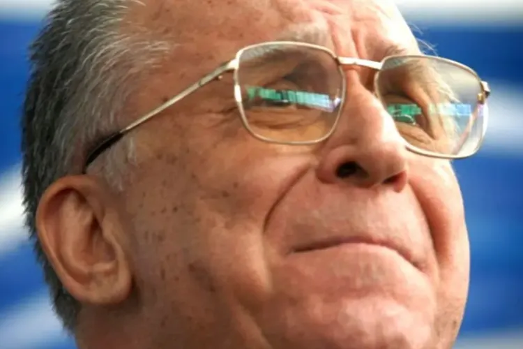 Ion Iliescu, în stare critică la spital: Care este prognosticul medicilor pentru fostul președinte