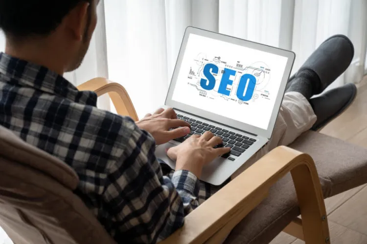 Start-up fondat la Cluj de trei tineri, cumpărat de un gigant IT pentru optimizare SEO, folosit de peste un milion firme și profesioniști SEO