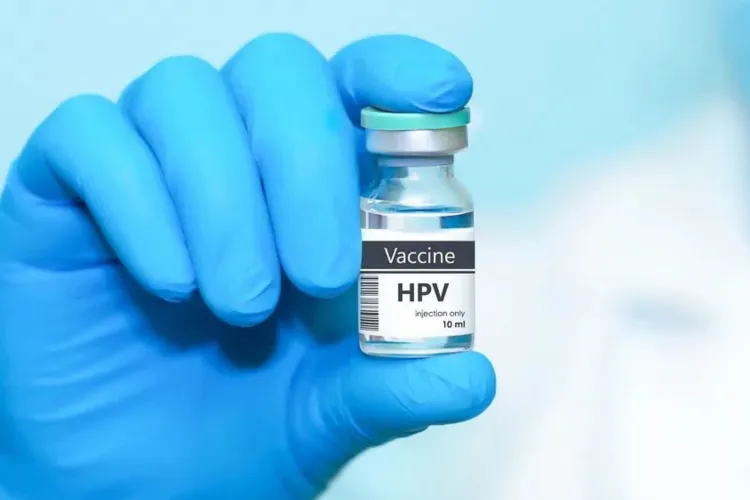 Vaccinarea gratuită anti-HPV, extinsă până la 26 de ani din 1 octombrie 2025: „Este un pas important pentru sănătatea noastră”