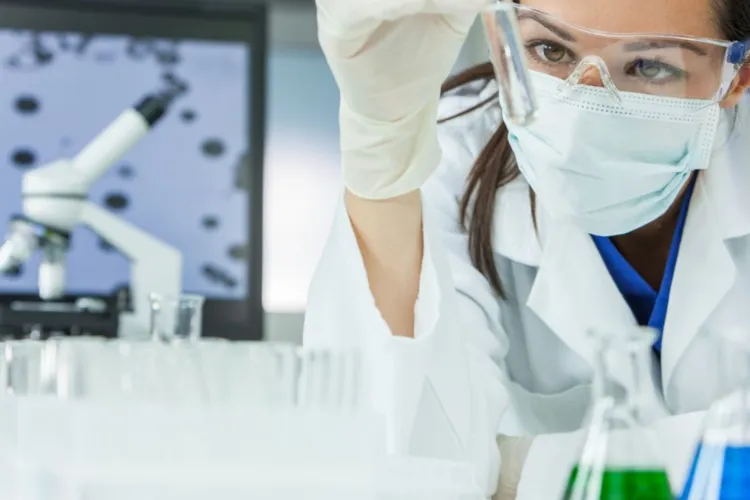 Un pas URIAȘ în medicină: Inteligența artificială revoluționează depistarea cancerului de gât. O simplă înregistrare vocală ar putea salva vieți