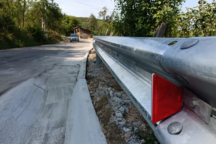 Șoferi din Cluj, fiți atenți! S-au efectuat lucrări importante pe un drum intens circulat de mii de pelerini