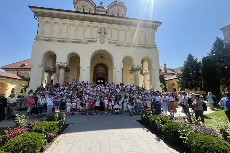 Mănășturenii au suflet! Și-au unit forțele de la mic la mare, au făcut un târg și au donat toți banii pentru un bebeluș de un an, grav bolnav