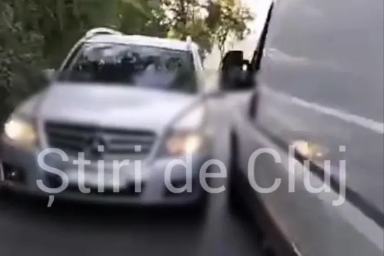 VIDEO Ancheta penală în cazul incidentului șocant din Cluj în care o femeie a lovit de 3 ori intenționat cu mașina un tătic, sub ochii fetiței lui