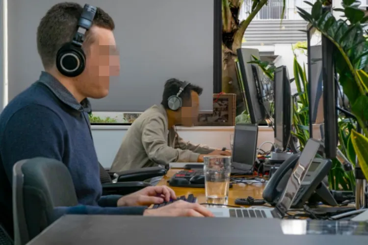 Cum au fost convinși doi angajați ai unei mari companii din Cluj să plece și acum vor să revină: „Recrutorii stăpânesc metoda „lover-boy”/ Muncim mai mult”