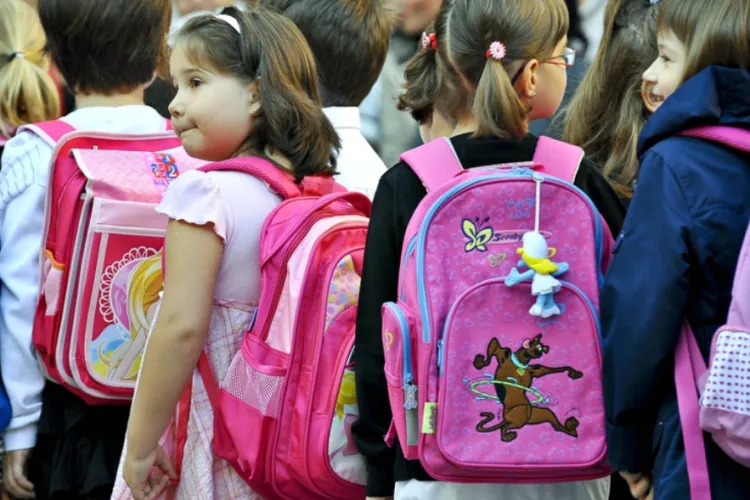 Când începe școala, dacă nu va fi grevă generală! Vezi structura anului școlar 2025-2026: Vacanțe, modulele și zilele libere suplimentare pentru elevi