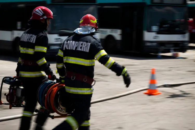 Weekend „de foc” pentru pompierii clujeni: Peste 200 de misiuni, de la incendii și accidente la intervenții SMURD, toate în doar trei zile