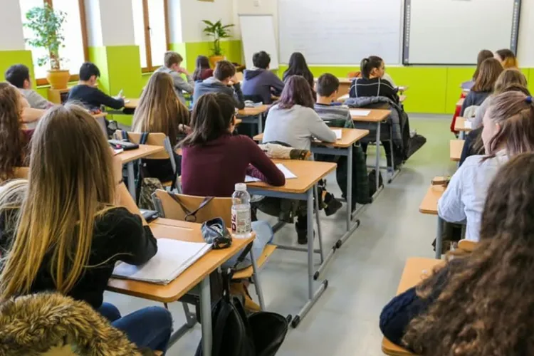 Veste proastă pentru unii părinți și copii din Cluj-Napoca. Școala care nu va fi reabilitată la timp: „E grav. Le-au plecat muncitorii”