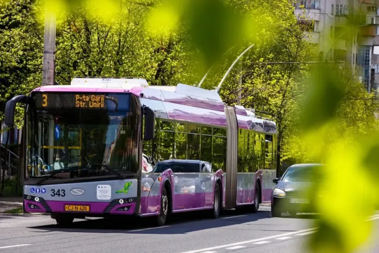 Autobuze suplimentate pe mai multe rute pentru meciul U Cluj-Dinamo București. Vezi programul complet