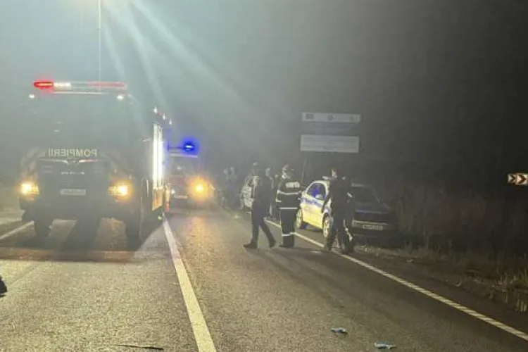 Șofer clujean implicat într-o tragedie: Un mort, trei răniți și un cal mort în urma unui accident cu două căruțe pe un drum din Mureș