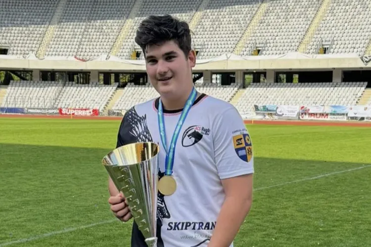 Drama prin care trece familia lui Roberto, elevul din Cluj care avea nevoie urgentă de sânge. Medicii l-au salvat, dar a rămas paralizat