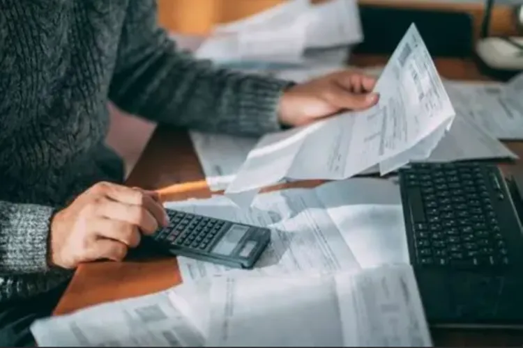 Un deputat clujean cere 5% TVA la facturile de energie: „Mi-am văzut factura și am înghițit în sec. Mi-am amintit cum stingeam lumina că nu puteam plăti” 