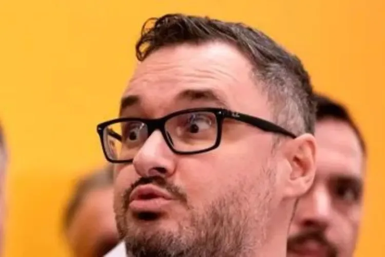 Dan Tanasă „lovește” din nou. Purtătorul de cuvânt AUR și-a trimis singur un e-mail de amenințare: „Voi cum ați reacționa la asta?” FOTO