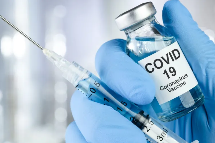 Un cunoscut profesor clujean râde de antivacciniștii români: „Pentru ei, oricine moare de orice, de fapt moare din cauza vaccinului”