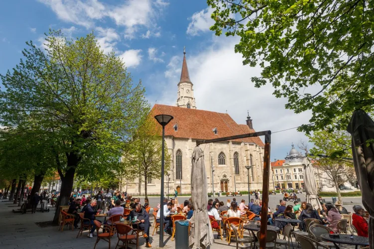 După zilele mai răcoroase în Cluj, temperaturile urcă din nou, iar prognoza meteo aduce vești bune