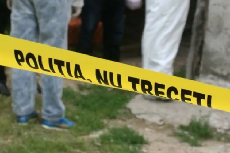 O clujeancă a fost găsită moartă în casă. Pompierii au spart ușa, însă nu au mai putut face nimic. Avea toată viața înainte