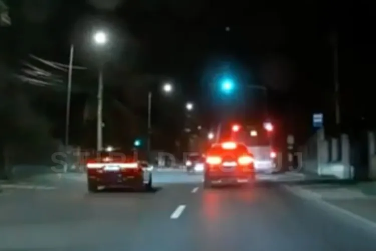 VIDEO Neglijență totală la volan în Cluj: Depășire cu viteză pe trecerea de pietoni, martorii șocați de tânărul care voia să își impresioneze iubita