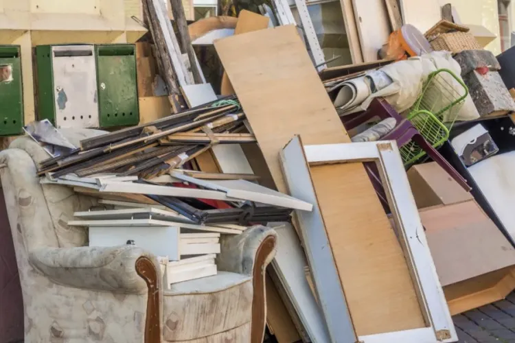 Apahida scapă de mobilă veche și haine uzate! Campanie uriașă de colectare, vezi unde și când poți duce deșeurile voluminoase