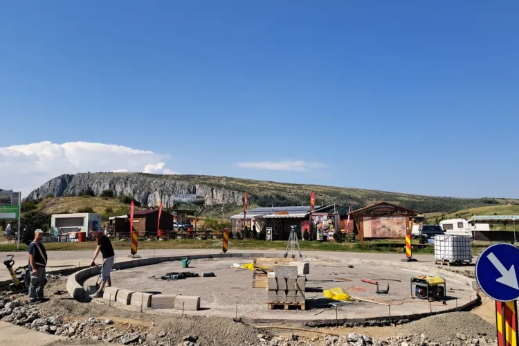 Ambuteiaje și trafic infernal? Consiliul Județean Cluj instalează un sens giratoriu pentru circulație rapidă și sigură