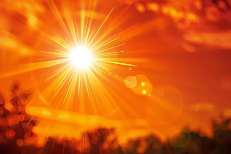 Atenție! Caniculă extremă vineri în vestul și nordul țării: temperaturi uriașe până la 36°C și disconfort termic care poate afecta orice persoană