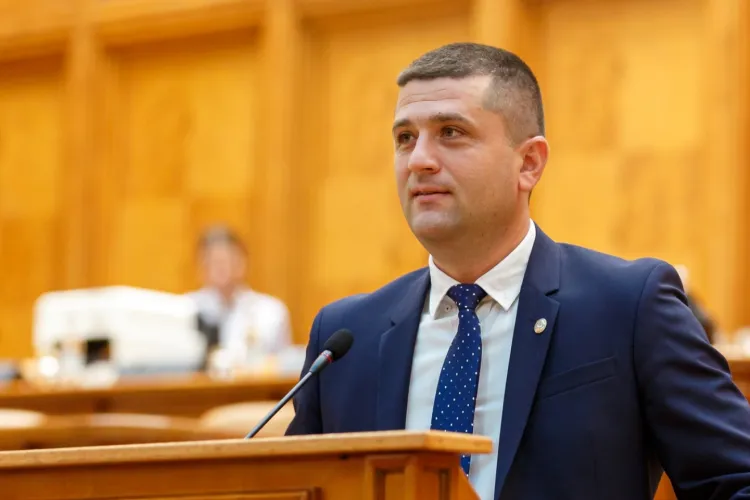 Ministrul Economiei ripostă dură: „Se încearcă legarea mea de numirea soției ca medic coordonator al ambulatoriului/ Atacurile murdare nu mă opresc”