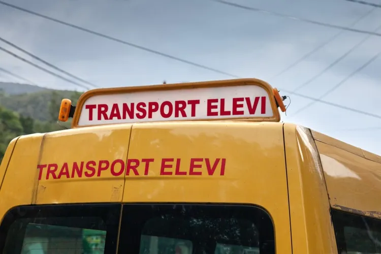 Dan Tarcea îi linișește pe părinți. Ce se întâmplă cu transportul pentru elevi în punctele fierbinți ale orașului: „În 14 școli, lucrările finalizate”