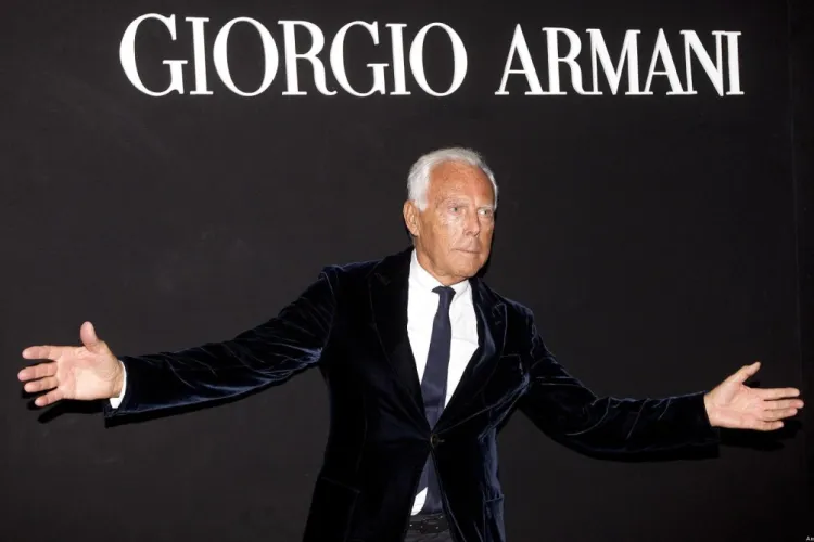 A murit Giorgio Armani. Vizionarul designer a rescris tot ce știam despre modă și a revoluționat stilul contemporan