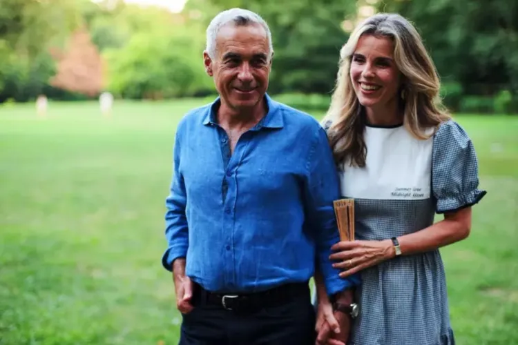 VIDEO. Soția lui Călin Georgescu dă din nou sfaturi bizare.  Ce vrea să spună Cristela? „Nu e semn că ceilalți sunt proști și au blocat traficul”