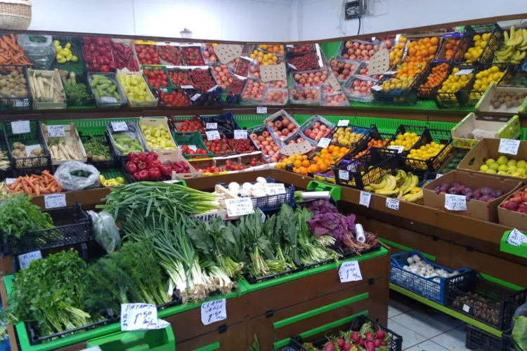 Poliția Cluj s-a autosesizat în cazul clujeanului luat la bătaie într-un aprozar din Florești, pentru că vorbea maghiară cu soția: „Ești bozgor, nu român”