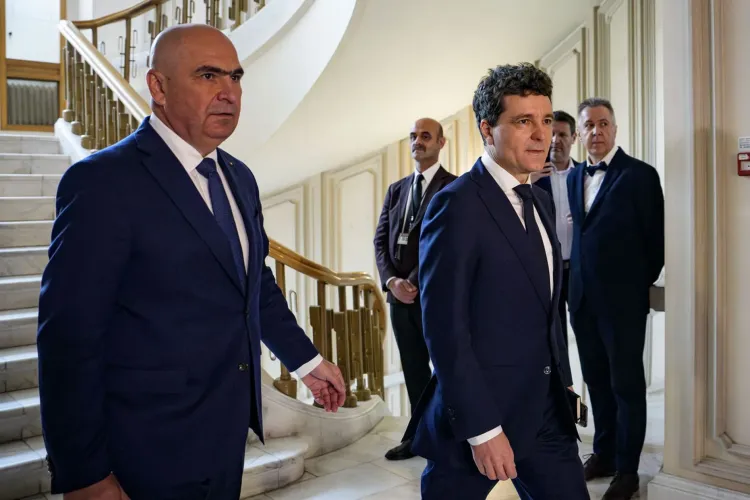 Un profesor clujean explică de ce echipa Bolojan - Nicușor Dan e răul mai mic: „Închipuiți-vă țara condusă de cuplul delirant Georgescu – Simion”