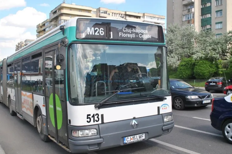 O mamă cere primăriei Florești să „rezolve” traficul de dimineață, după ce fiica ei a făcut o oră și jumătate din Florești până în Cluj-Napoca