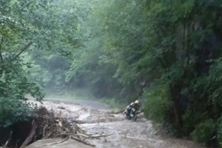 Inundații și viituri în Cluj! Someșul Mic și Arieș riscă depășirea cotelor de apărare – autoritățile recomandă atenție maximă