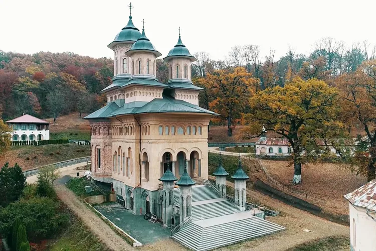 După 20 de ani de așteptare și întreruperi, mănăstirea Nicula va fi în sfârșit terminată! Consiliul Județean Cluj garantează fonduri