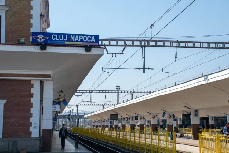 Elevii călătoresc GRATUIT cu trenul și cu abonamente nelimitate în următorul an școlar! Cum funcționează, până când sunt valabile legitimațiile vechi