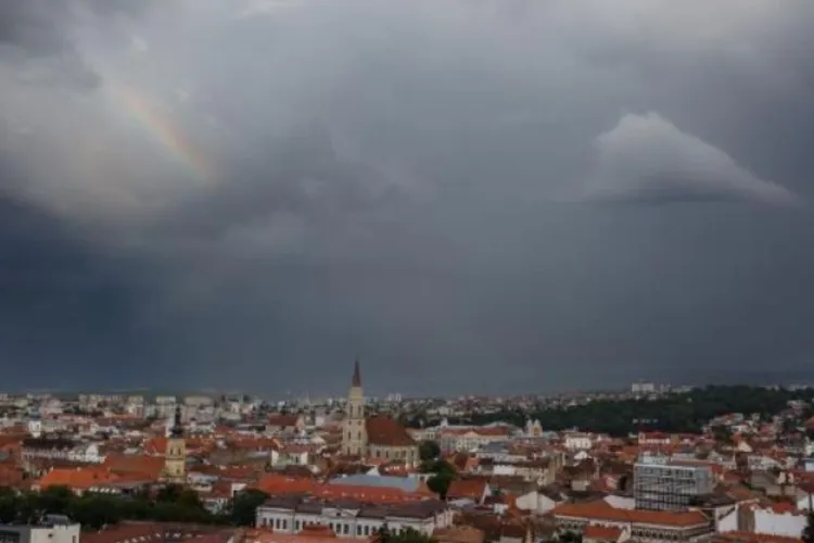 De la temperaturi blânde și zile cu soare la ploi și instabilitate: Clujenii intră oficial în atmosfera de toamnă odată cu 1 septembrie