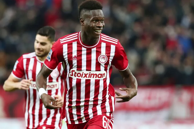 Transfer blocat la CFR Cluj! Fotbalistul vedetă a căzut vizitat medicală și se întoarce în țara sa natală. Varga nu vrea să riște nimic