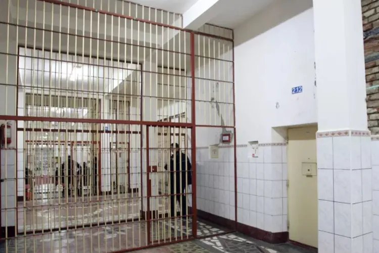 Urzeala Tronurilor la Penitenciarul Gherla. Un bărbat cere o anchetă și acuză un „șef al mascaților” de mai multe abuzuri. Reacția OFICIALĂ