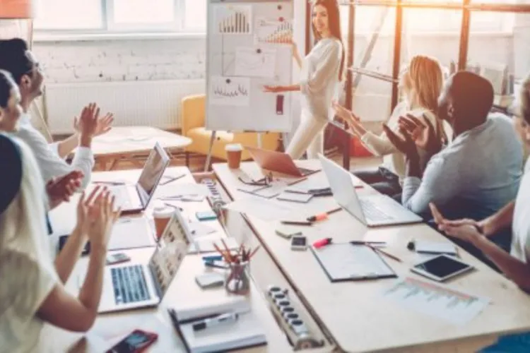 Rata șomajului scade, dar tinerii rămân fără locuri de muncă: Aproape un sfert dintre cei care au până în 24 de ani nu lucrează