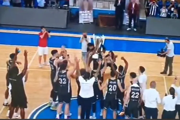 U BT Cluj a câștigat SUPERCUPA României la baschet! Final cu emoții după un meci în care au dominat clar