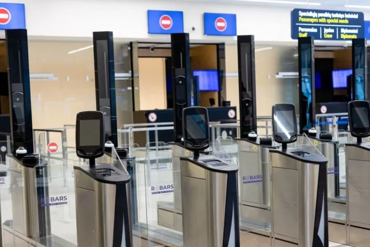 România introduce un nou sistem de control la frontierele externe Schengen. Cum va funcționa EES începând cu 12 octombrie 2025