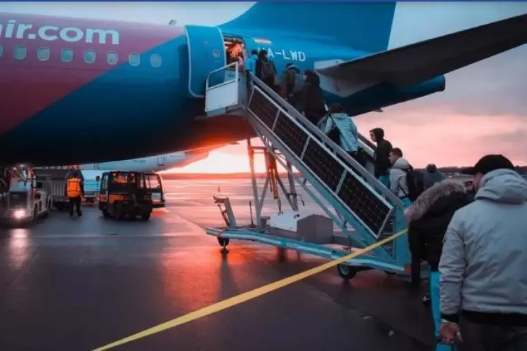 Tot mai mulți români se întorc în țară. Cu cât a crescut populația României în ultimii 3 ani