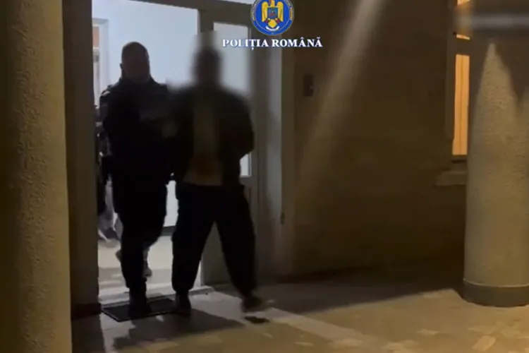 Arest preventiv pentru doi tineri clujeni. Huliganii au distrus o mașină, au bătut un om și au amenințat mai mulți oameni dintr-un magazin