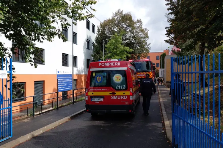 Incendiu la Școala Gimnazială „Iuliu Hațieganu” din Cluj-Napoca. Sute de elevi au fost evacuați - UPDATE