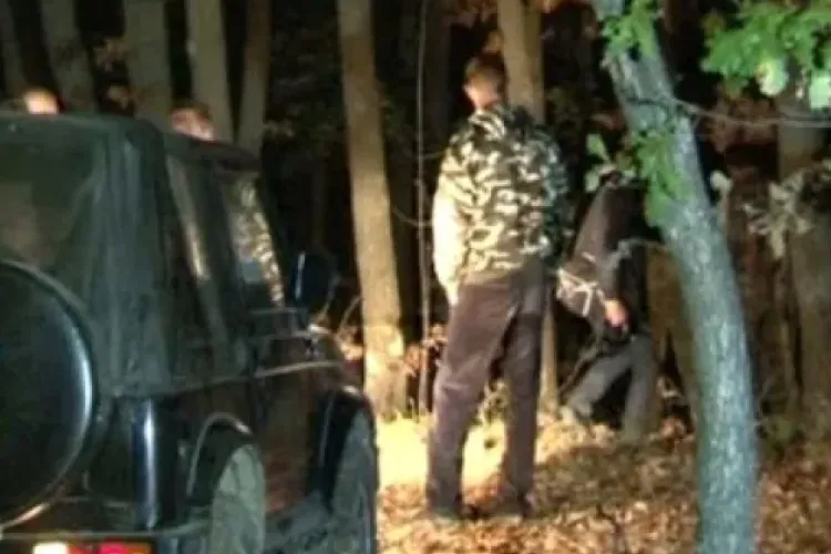 O partidă de vânătoare s-a transformat într-o tragedie! Un bărbat a fost împușcat mortal din greșeală 