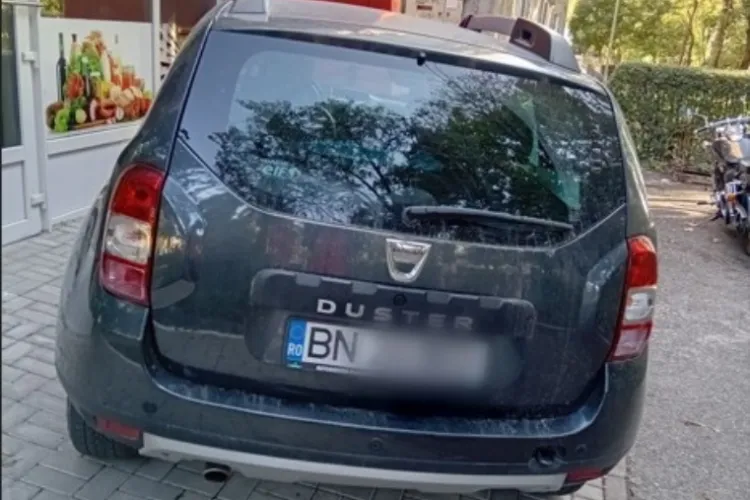 Cluj-Napoca: Un șofer a parcat în fața unui magazin ca un rege: „Numai cu BMW ai voie așa”
