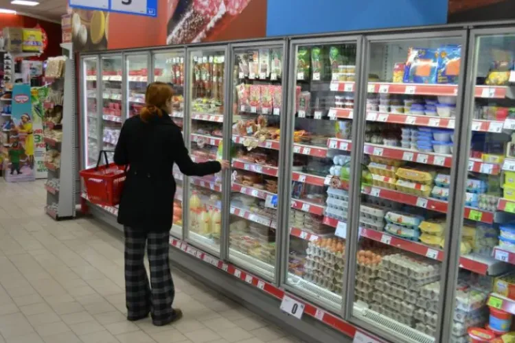 Alertă alimentară! Mai multe lanțuri de supermarketuri retrag de urgență un produs din magazinele din Cluj! Clienții, avertizați să nu-l consume 