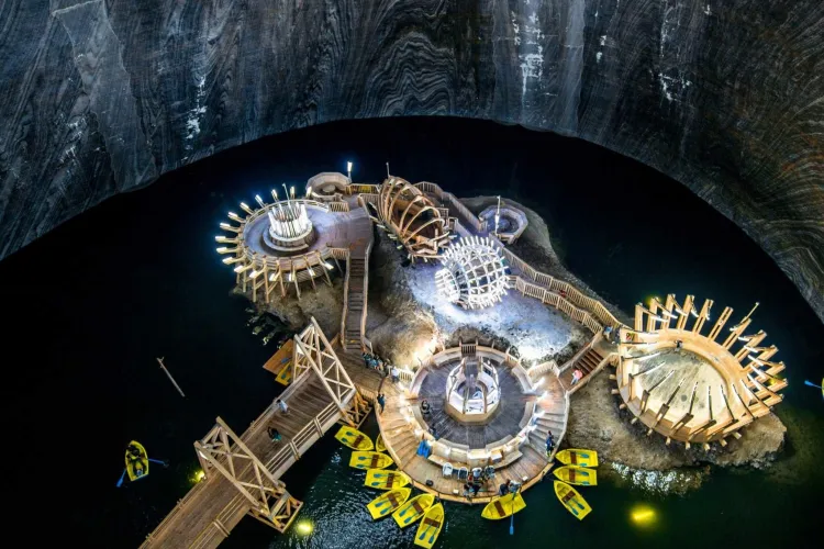 Proiectul de 100 de milioane de lei de la Salina Turda, pus pe pauză! Lifturile panoramice mai au de așteptat