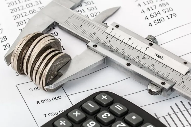 Răsturnare pe piața bancară: ROBOR la 3 luni coboară la 6,41%! Ce înseamnă pentru creditele în lei ale românilor și companiilor