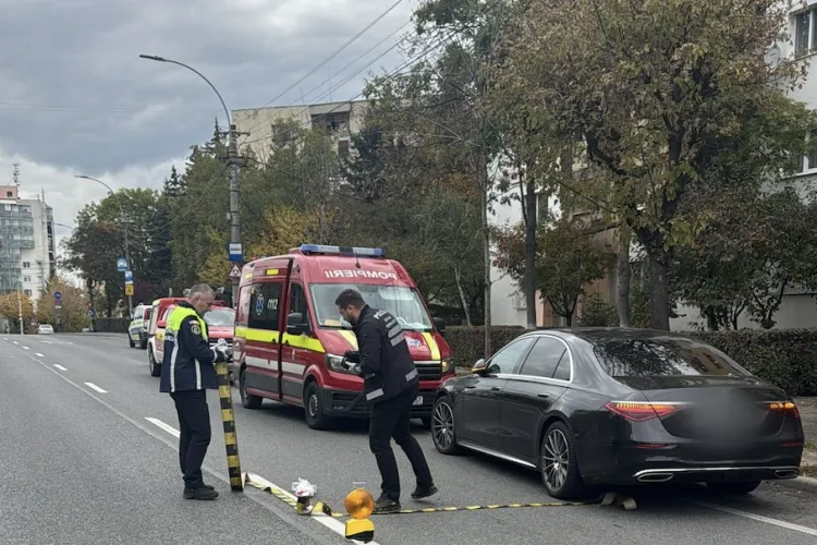 Femeie grav rănită pe strada Observatorului din Cluj-Napoca: Aceasta traversa strada când a fost lovită de un autoturism. A fost transportată la spital